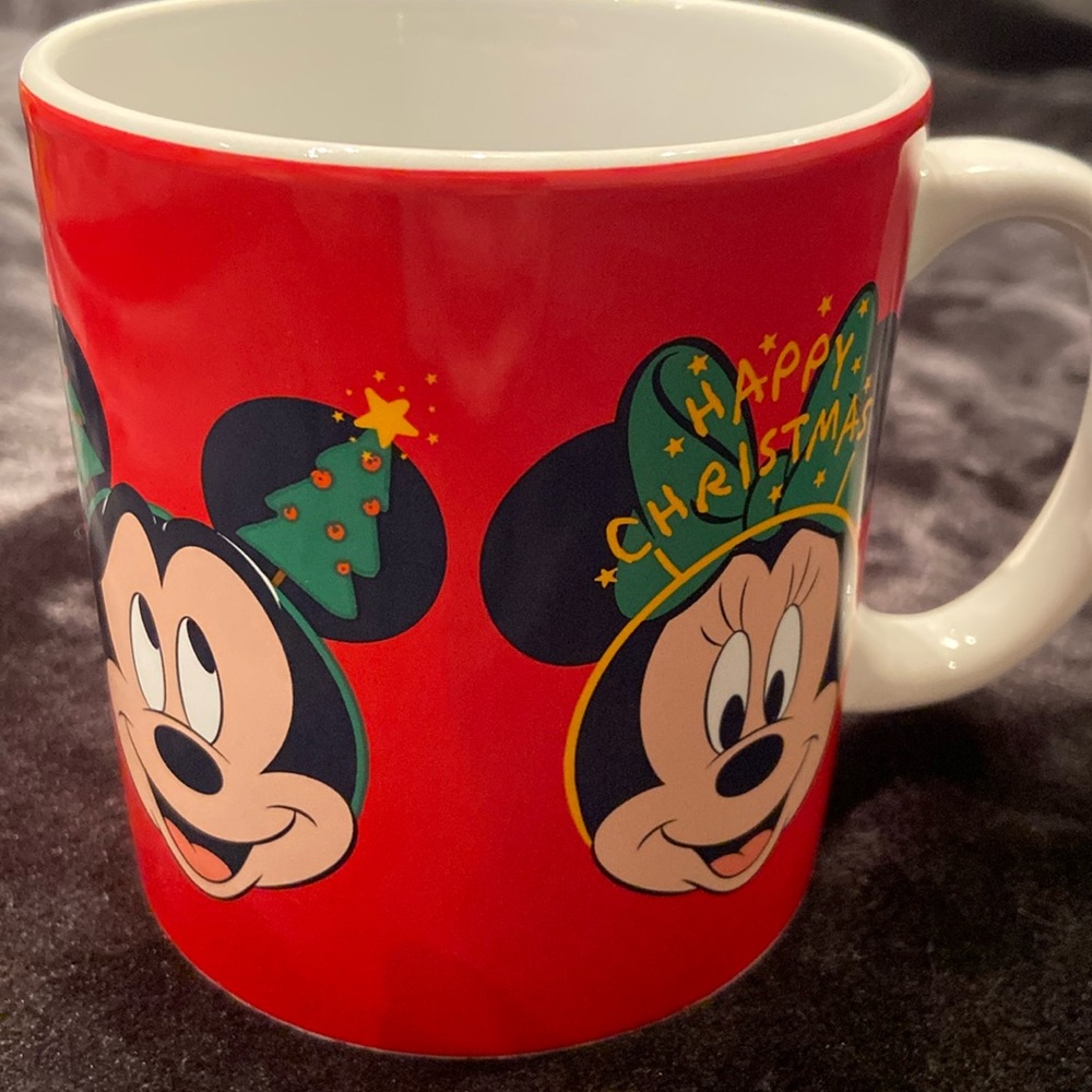 🍭Disney characters Holiday mug (big size)